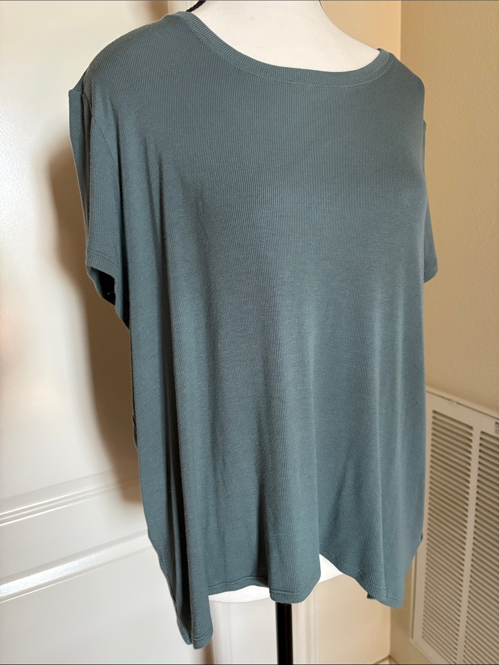 Athleta Short-Sleeve Modal top in Slate Green Like new Medium